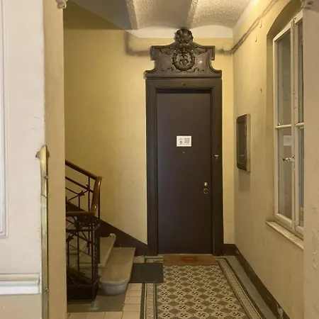 Center Monflat 公寓